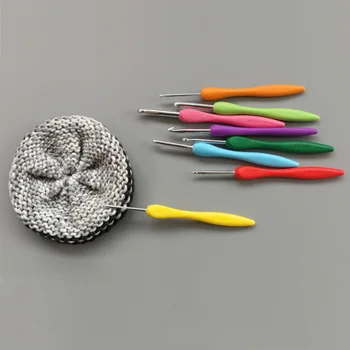 2.5-6.0 mm 8pcs/conjunto de agulha de Crochê de Alumínio Agulhas de Tricô com Coloridos de Borracha Macia Alça Almofadada Alças de DIY materiais para Artesanato
